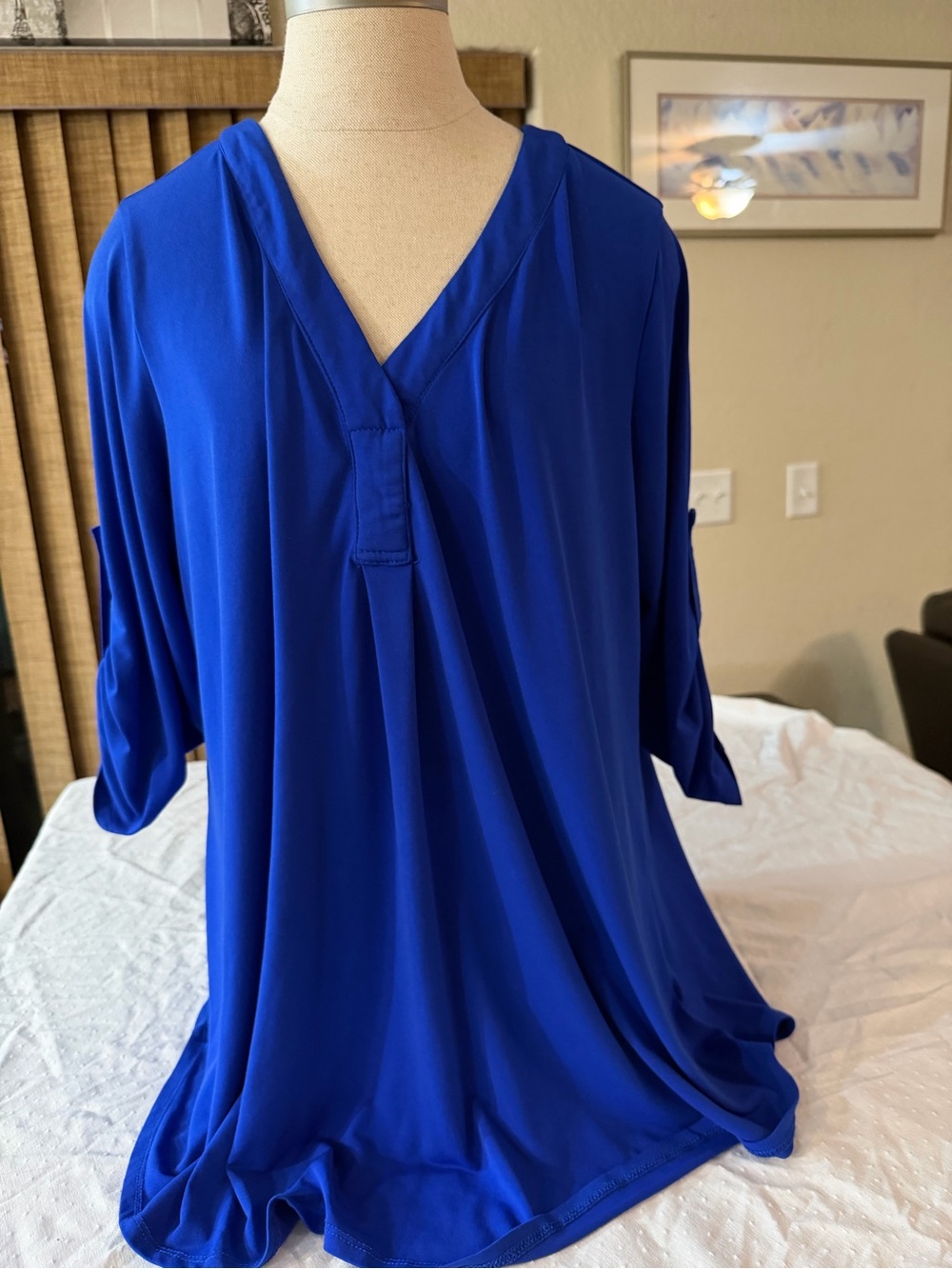 torrid Royal Blue V-Neck Roll-Tab Sleeve Blouse